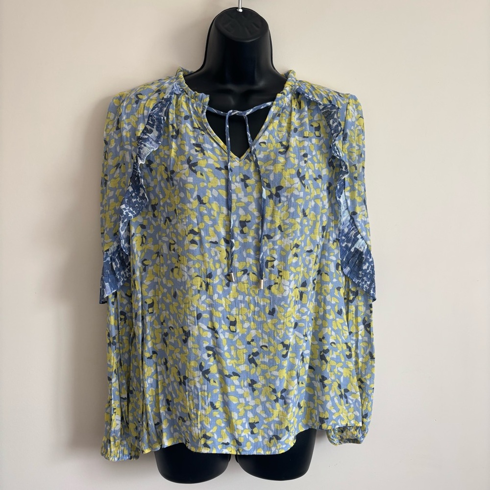 💛#382 Zac & Rachel Blue and Yellow Long Sleeve Tie Front Blouse

Box 7